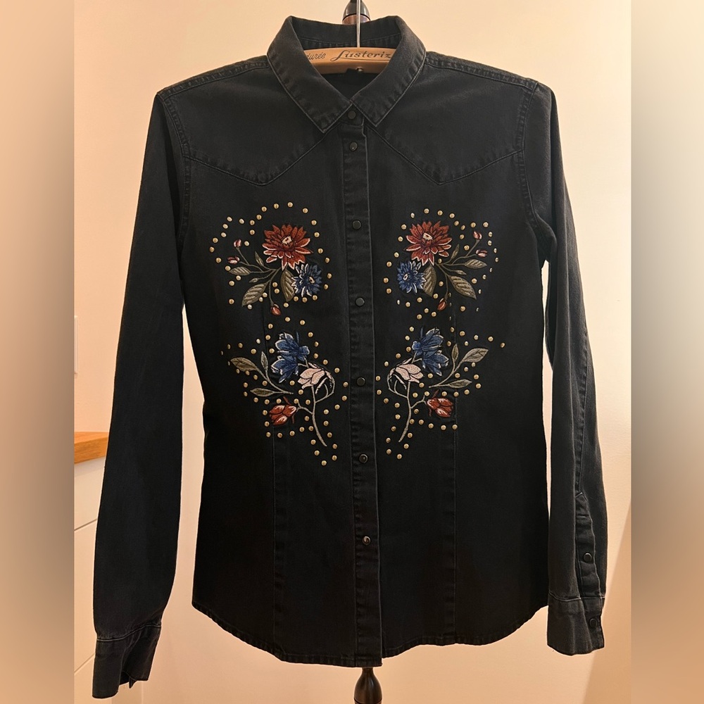Buffalo David Bitton Black Jacket with Colorful Embroidery